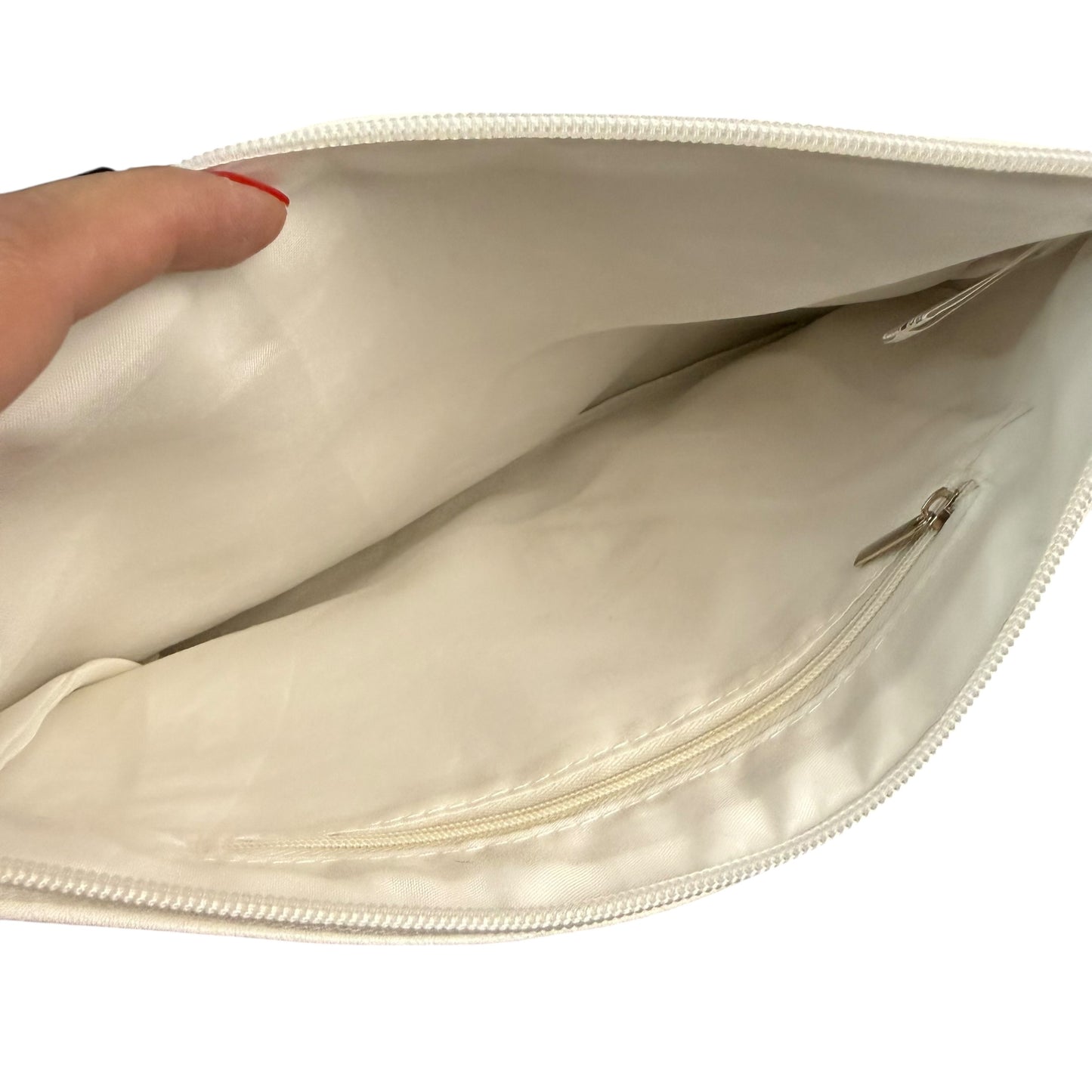 BADIYA WHITE PINK CLUTCH NWT 241