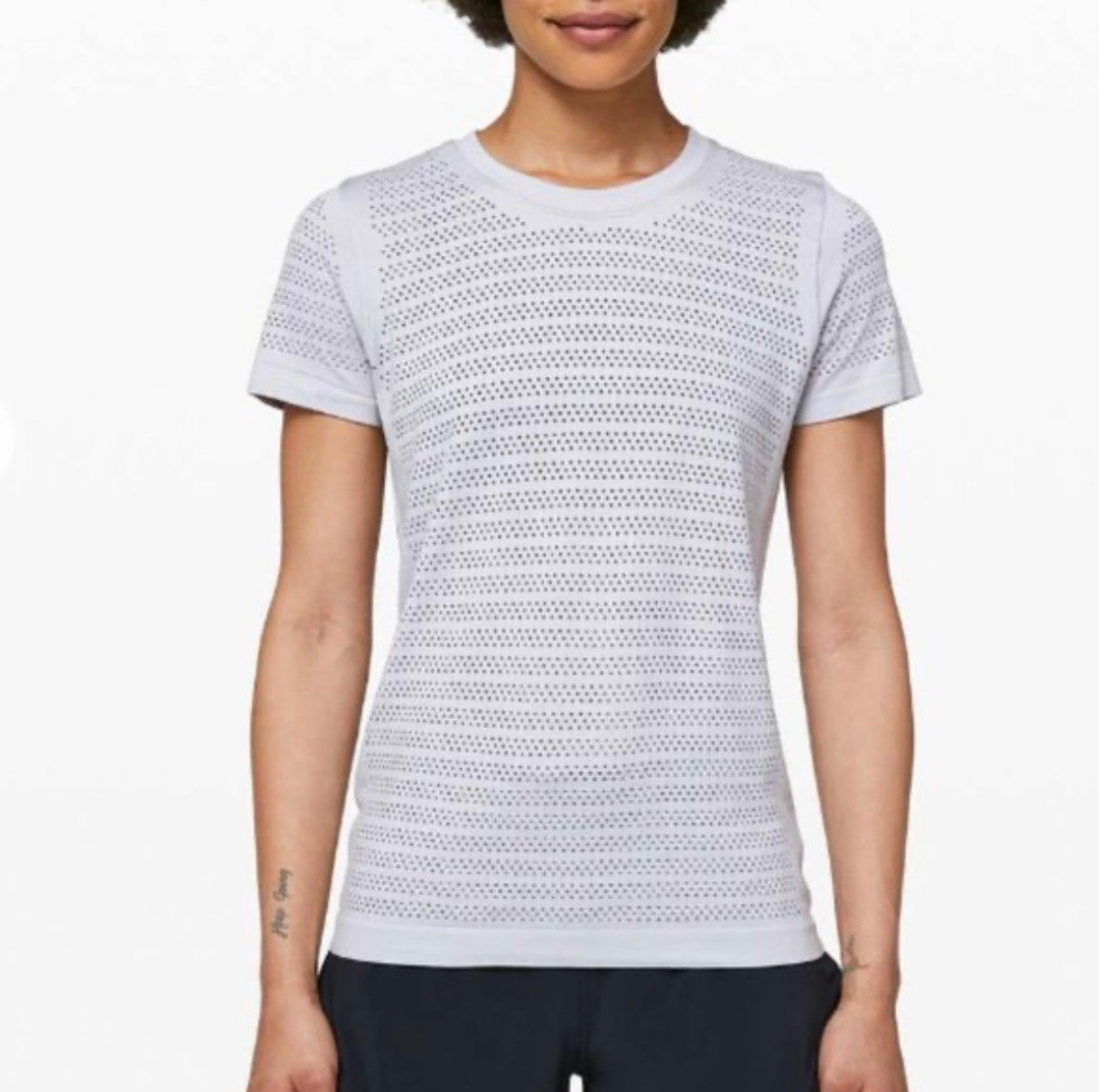 LULULEMON BREEZE BY SHORT SLEEVE TOP 62 SOFT LILAC COLOR SZ 10