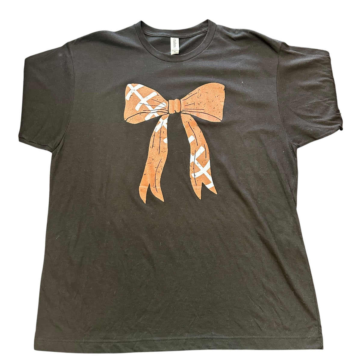 BROWN FOOTBALL BOW BLACK T-SHIRT 58 XL