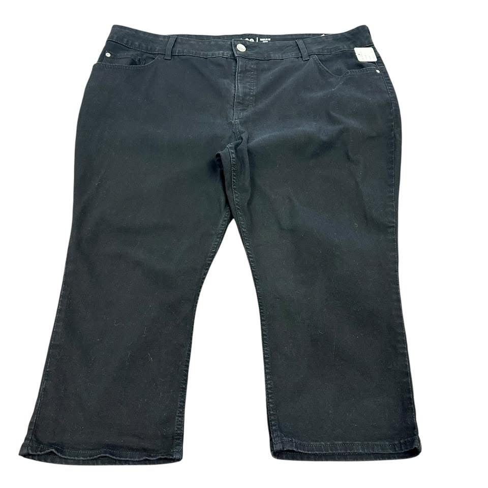 LEE BLACK REGULAR FIT CAPRI MID RISE 229 SZ 26W