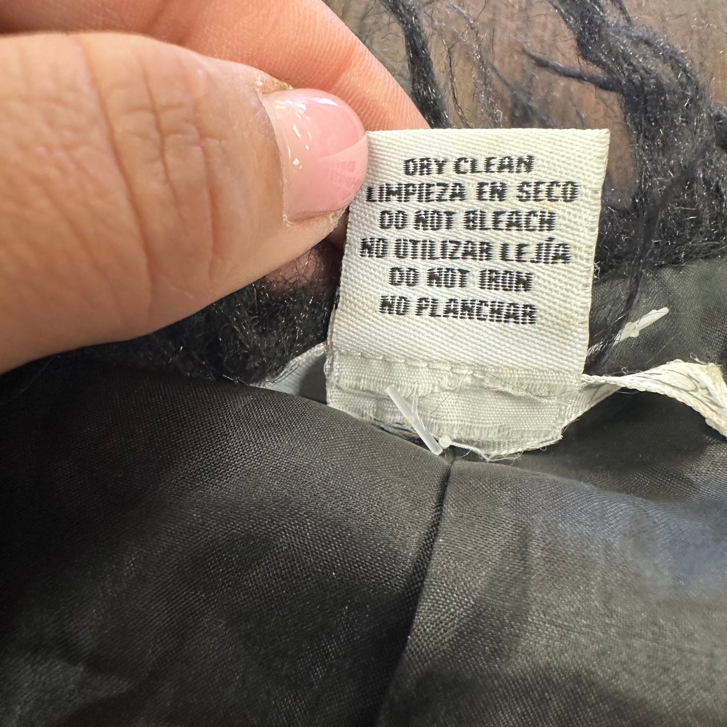 SANS SOUCI BLACK FAUX FUR VEST HOOK EYE 100 LARGE