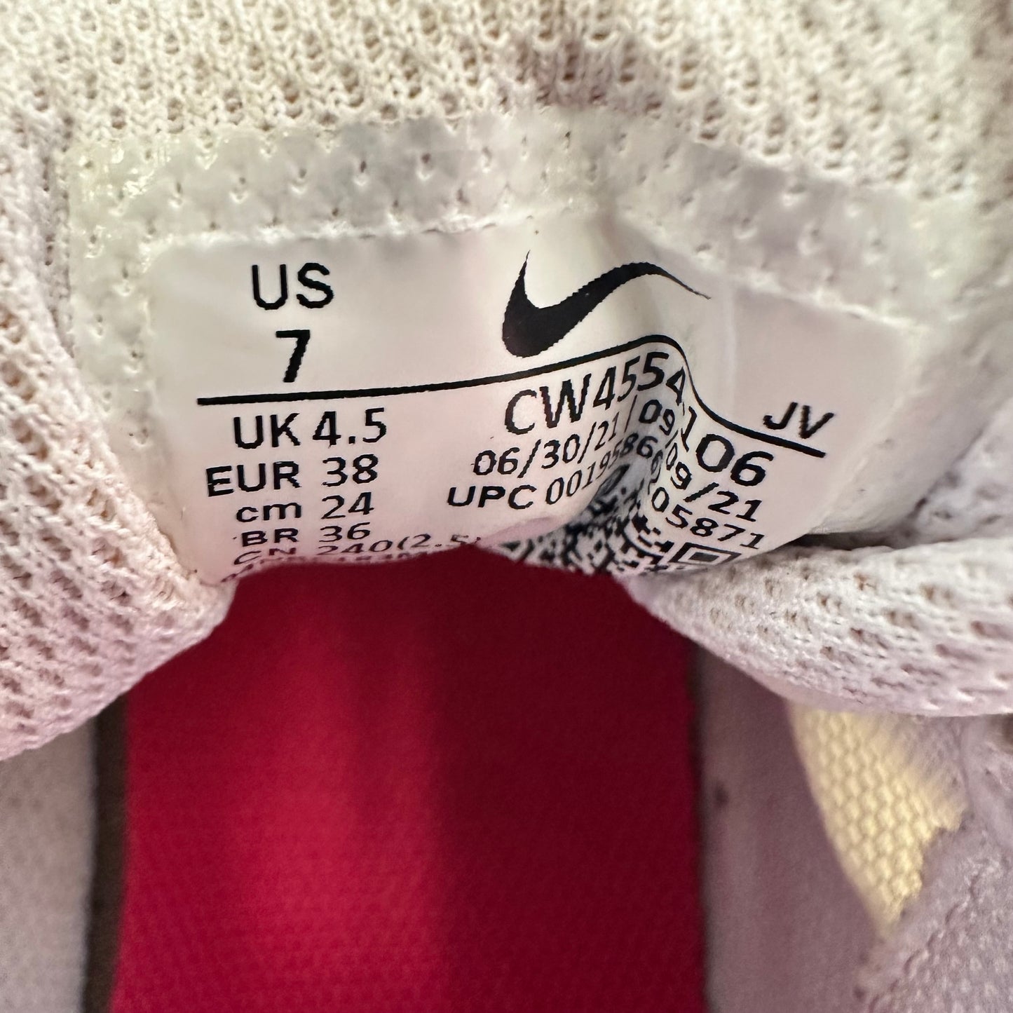 NIKE AIR WHITE PINK SNEAKERS 198 SZ 7