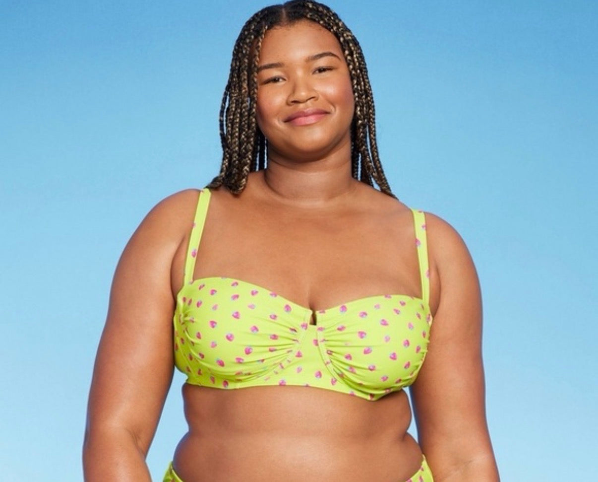 WILD FABLE GREEN STRAWBERRY BIKINI TOP UNDERWIRE 100 SZ 22