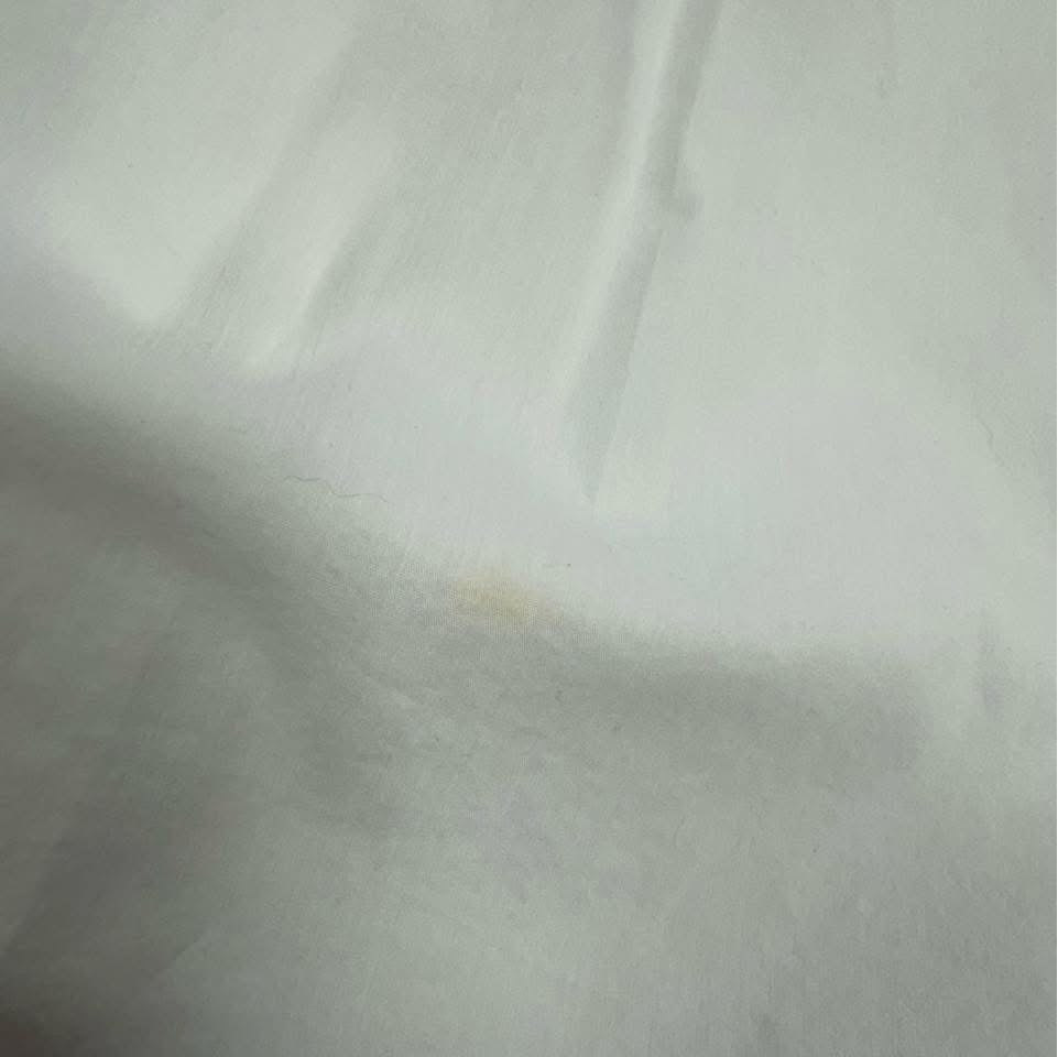 TORRID WHITE BUTTON UP BLOUSE 227 3X *SPOTS