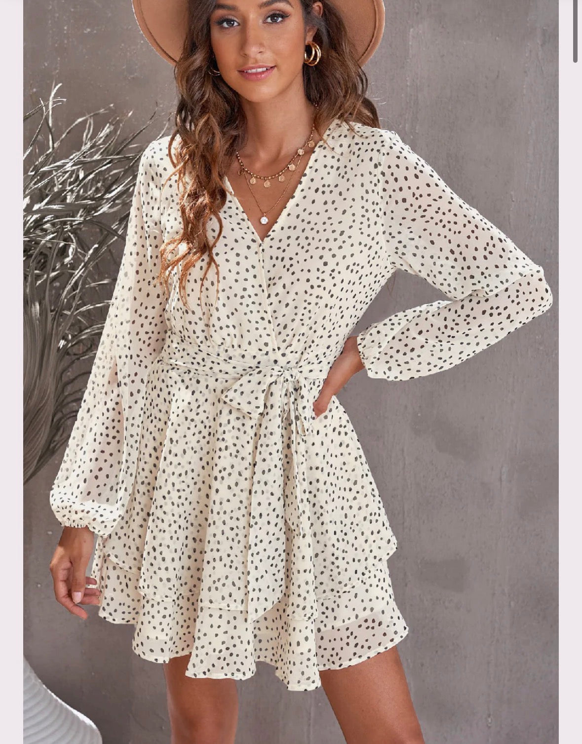 C&Y IVORY BLACK SPECKLED FLOWY ROMPER 62 LARGE