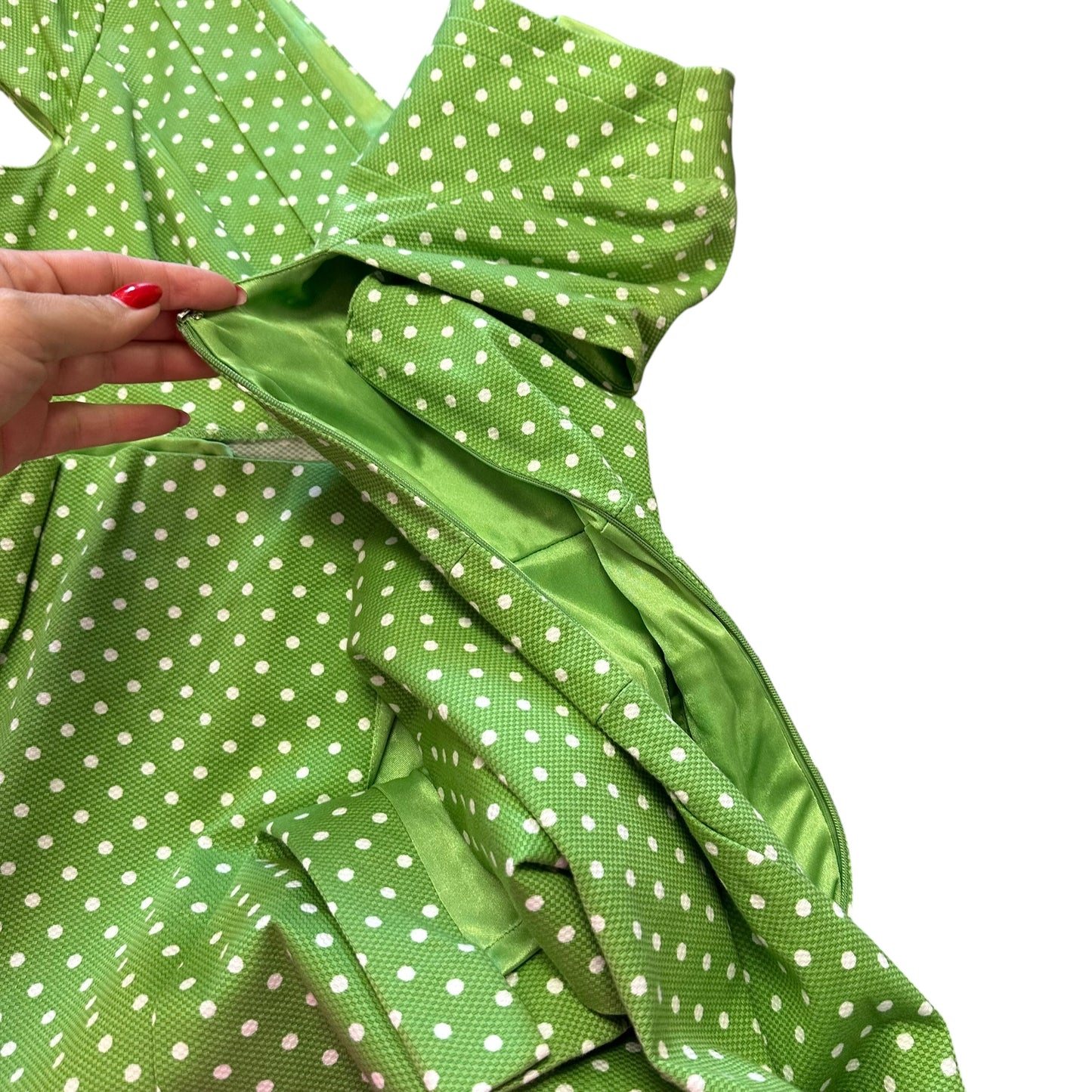 TAHARI GREEN POLKA DOT WHITE SHEATH DRESS 100 SZ 12