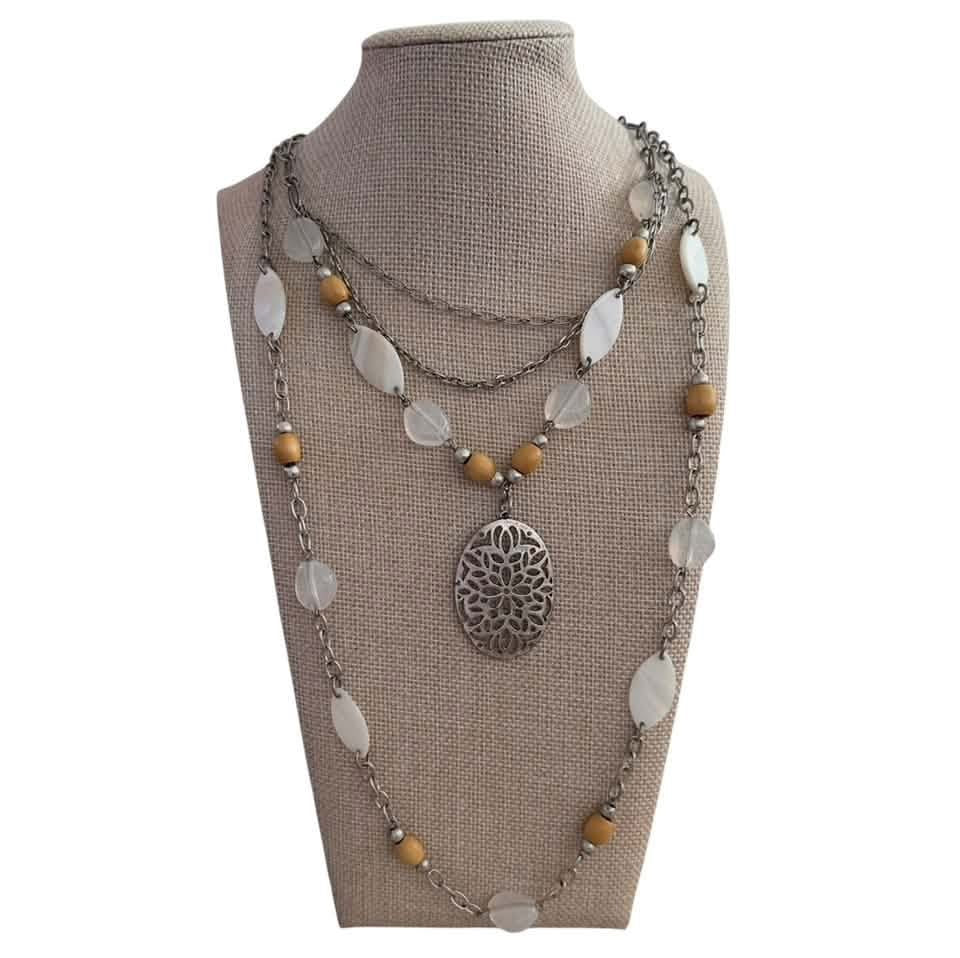 THREE LAYER SILVER NECKLACE WOOD BEADS WHITE BEADS 100
