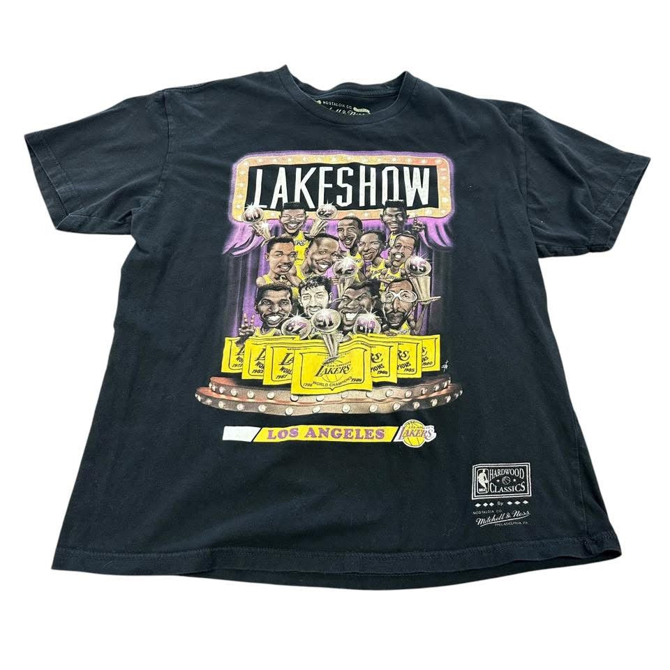 MITCHELL & NESS NBALAB LAKESHOW BLACK TSHIRT 100 LARGE
