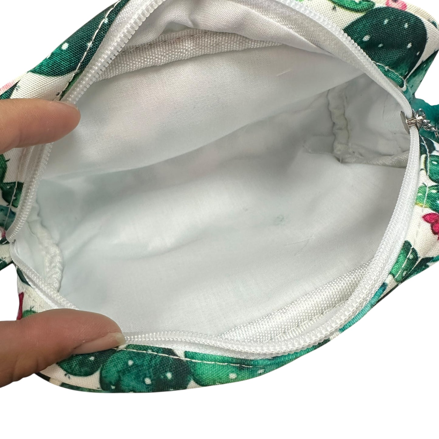 CACTUS POUCH W POM 138 NEW