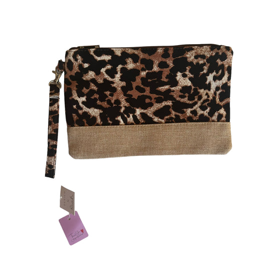 RIAH CLUTCH NWT - 100