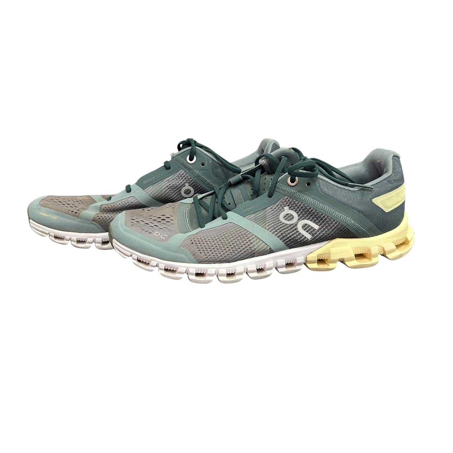ON CLOUD GREEN LACE UP SNEAKERS 246 SZ 7.5