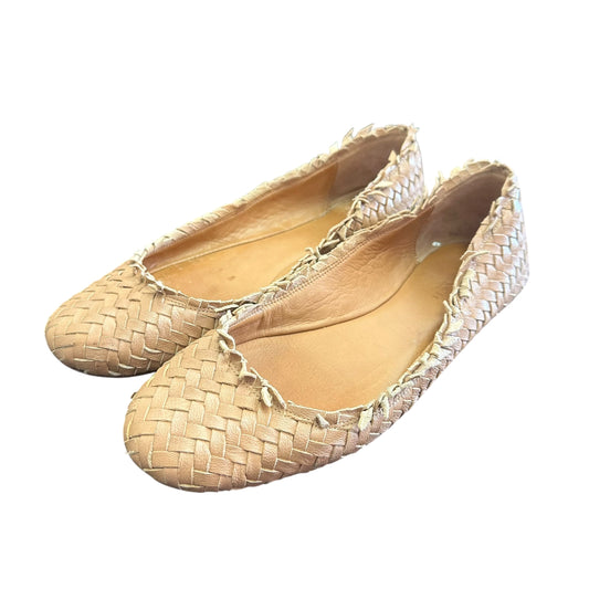 COACH TAN LEATHER BRAIDED FLATS 262 SZ 8.5