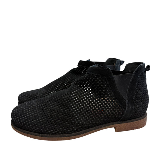 BEARPAW BLACK ANKLE BOOTIES 219 SZ 10M