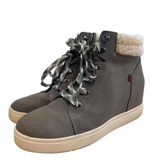 DR SCHOLLS GRAY WEDGE ANKLE BOOTS 251 SZ 8