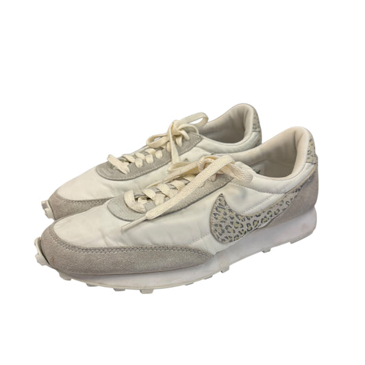 NIKE DAYBREAK SE SNEAKERS WHITE LEOPARD PRINT 100 SZ 9