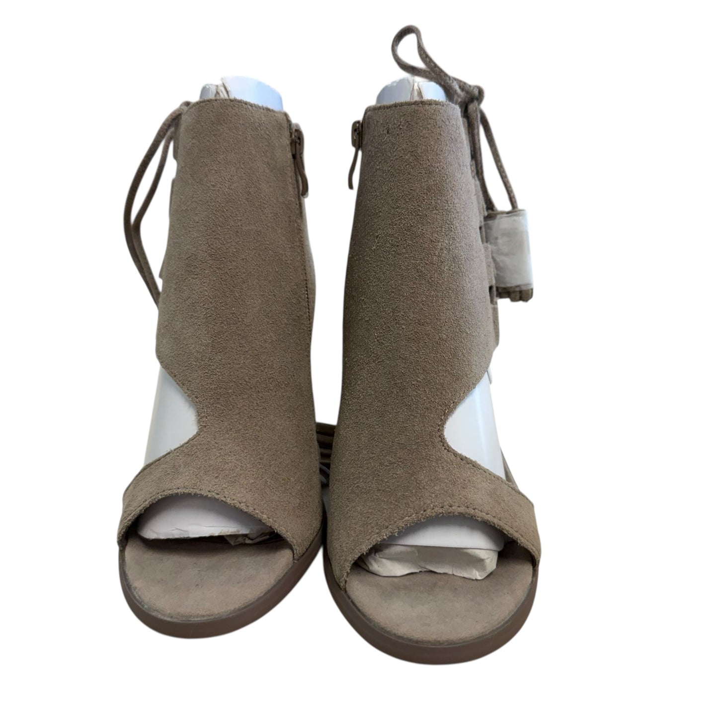 VERY VOLATILE CHERRI HEELED ANKLE BOOTS TAUPE SUEDE SZ 9