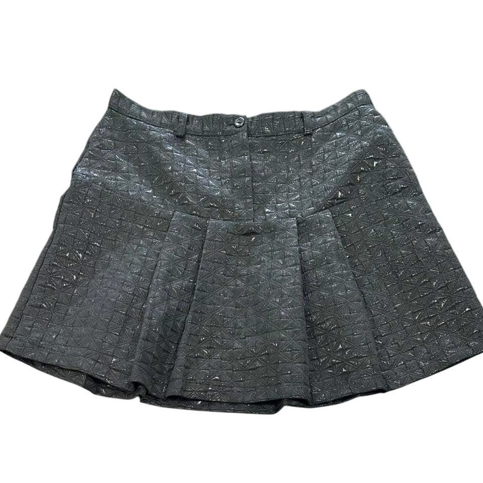 LILY WHITE BLACK PLEATED SKIRT 196 LARGE