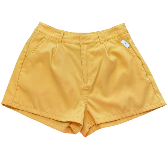 SHEIN YELLOW PLEATED SHORTS 263 MEDIUM