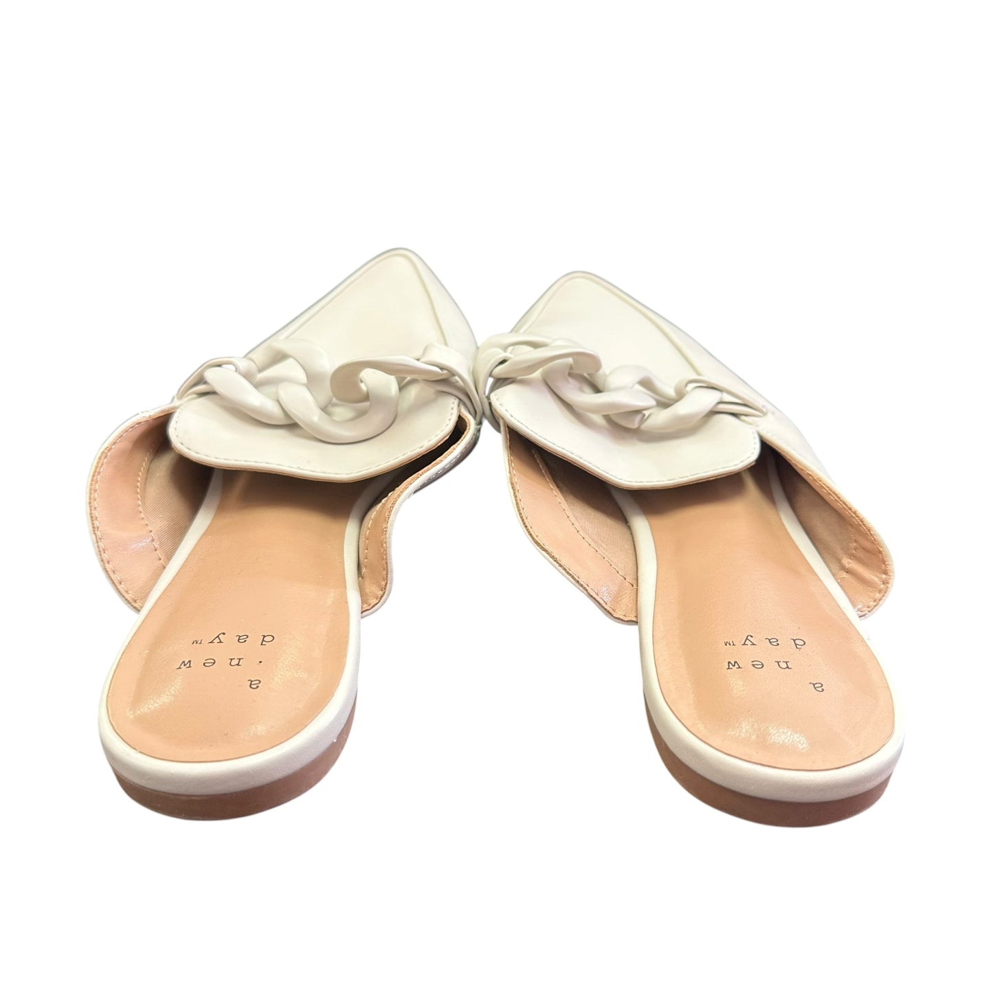 A NEW DAY BEIGE MULES SLIDES 100 SZ 7