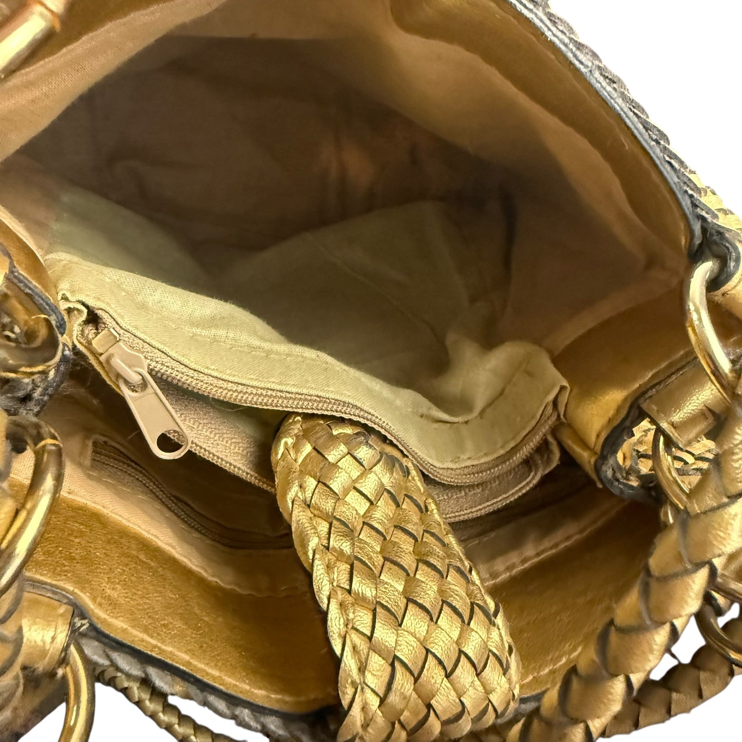VINTAGE METALLIC GOLD BRONZE WOVEN FAUX LEATHER HANDBAG 100