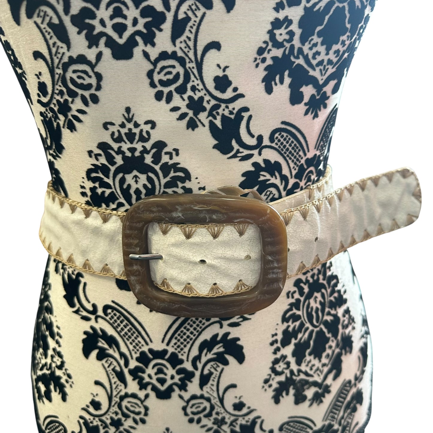 CHICOS WHITE LEATHER BELT 216 SMALL