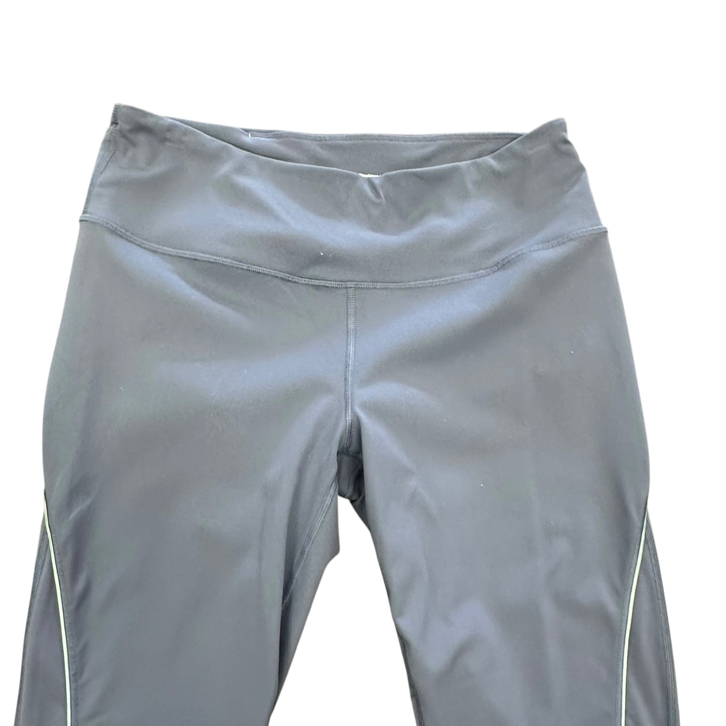 VICTORIA SPORT PURPLE CAPRI ATHLETIC LEGGINGS 233 LARGE