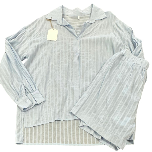 BLUE STRIPED PAJAMA SET 236 MEDIUM NWOT