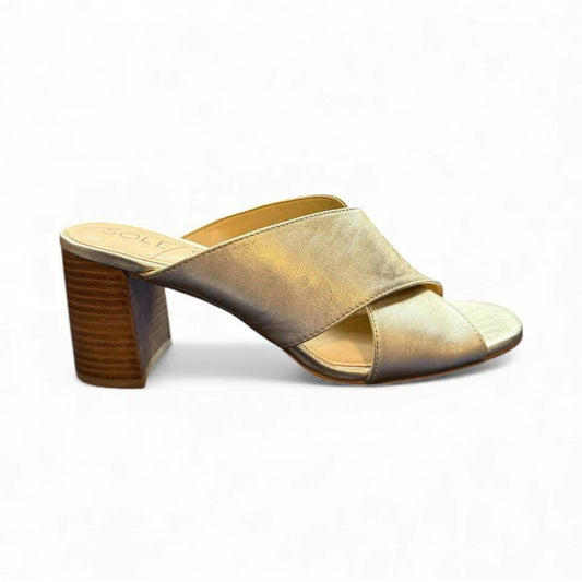 SOLE SOCIETY GOLD BLOCK HEELS SLIP ON SZ 9
