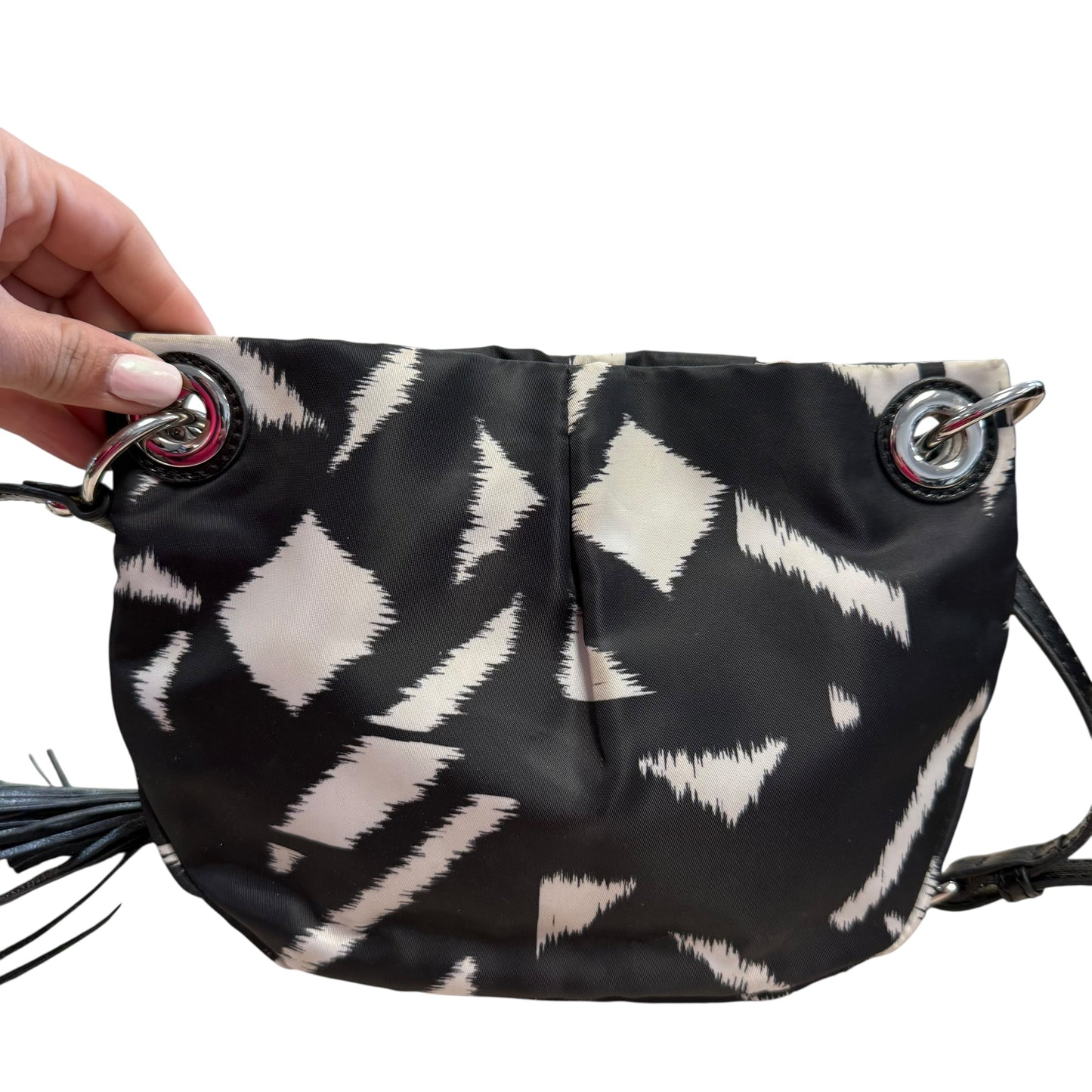 VINCE CAMUTO BLACK WHITE NYLON CROSSBODY BAG LEATHER TRIM TASSEL DETAIL 143