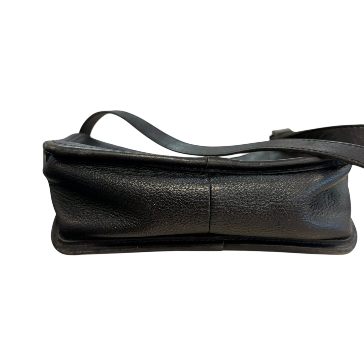 VINTAGE BLACK LEATHER CROSSBODY GOLD HARDWARE 84
