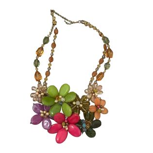 BEADED FLORAL NECKLACE - 39