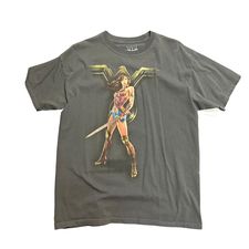 WONDER WOMAN GRAY T-SHIRT LARGE $7.99