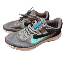 NIKE RUNNING SHOES SZ 8