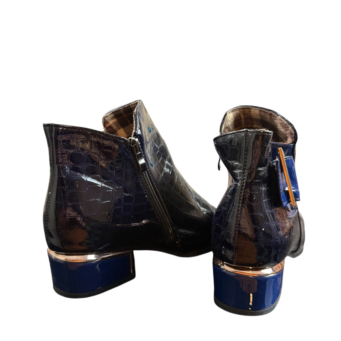 NAVY PATENT LEATHER EMBOSSED ANKLE BOOTIES 218 SZ 40/9