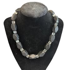 HEAVY BLACK STONE NECKLACE 100