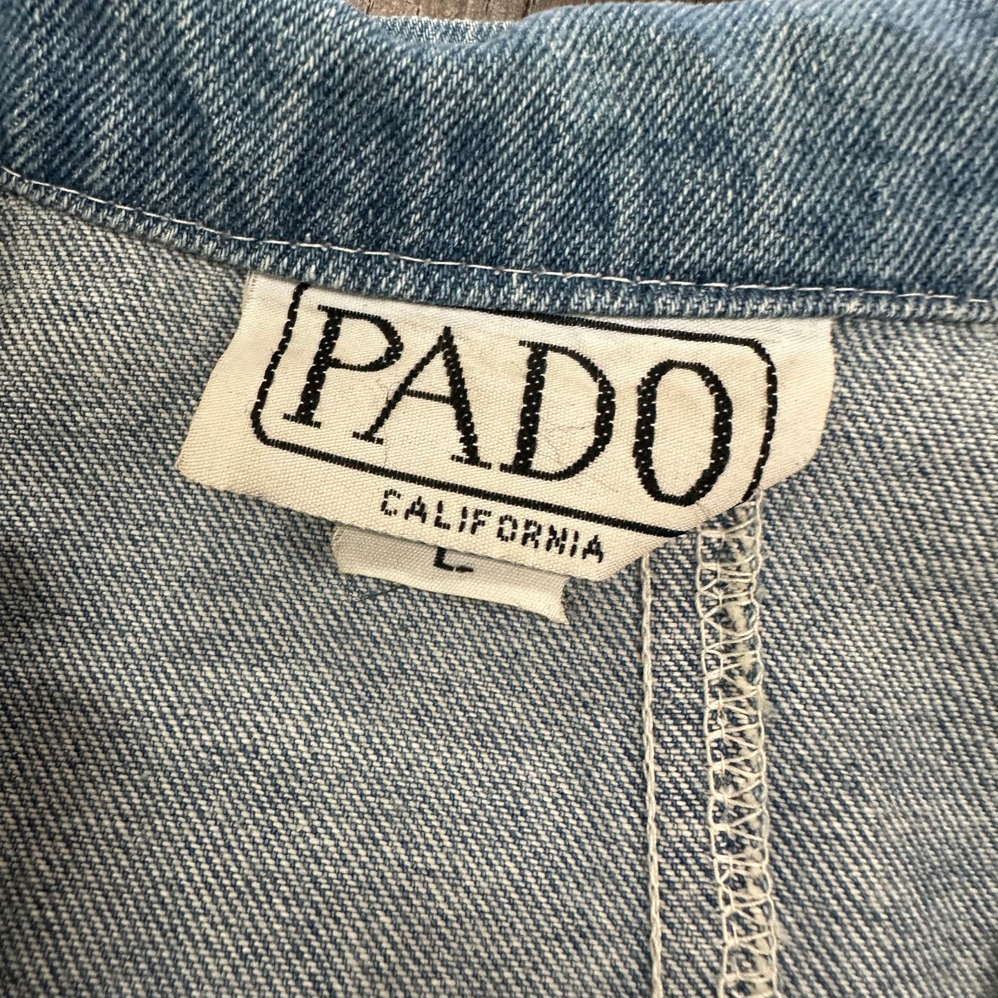 VINTAGE PADO 100% COTTON BLUE DENIM OVERSIZED JACKET GOLD EMBELLISHMENTS 100 LARGE