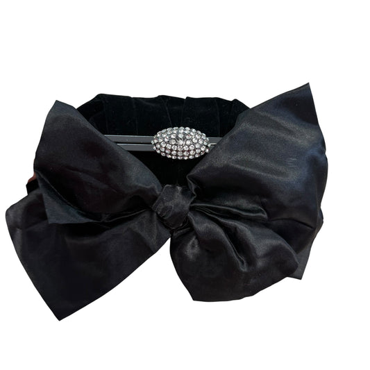 NEIMAN MARCUS BLACK VELVET PURSE W SATIN BOW SHOULDER STRAP 249