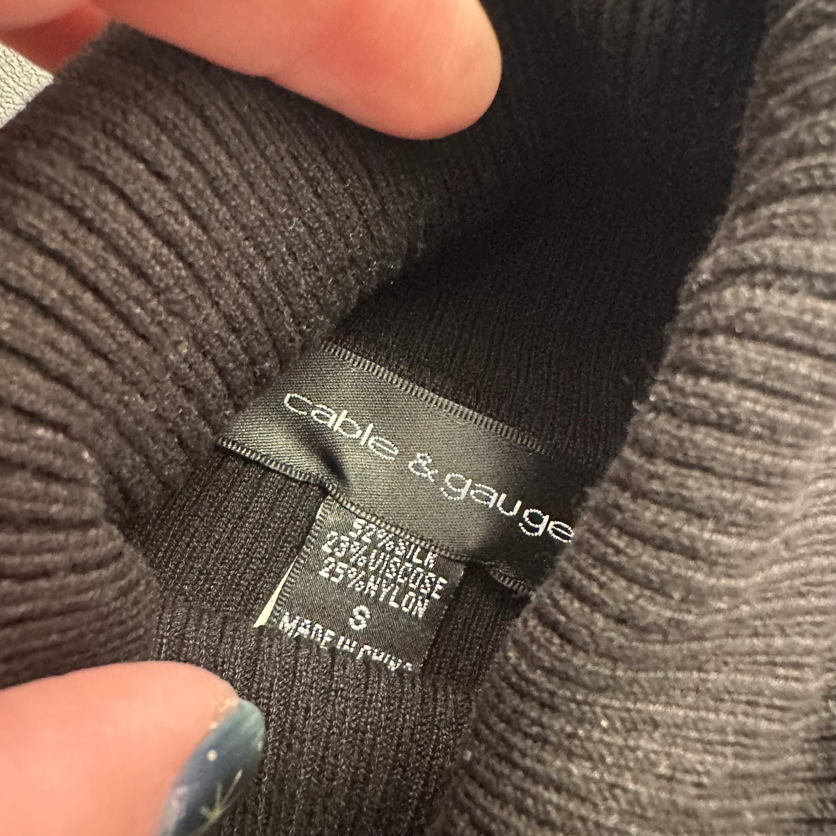 CABLE & GAUGE BLACK RIBBED TURTLENECK SWEATER SILK BLEND 100 SMALL