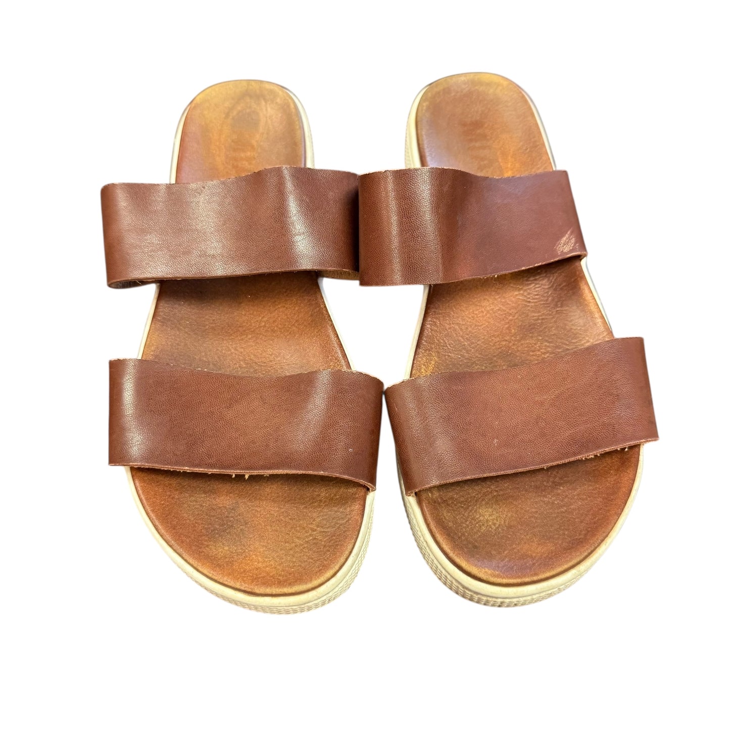 MIA SAIGE SANDAL IN COGNAC 100 SZ 7