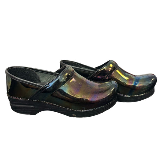 DANSKO PETROL PATENT IRIDESCENT CLOGS 262 SZ 8/8.5