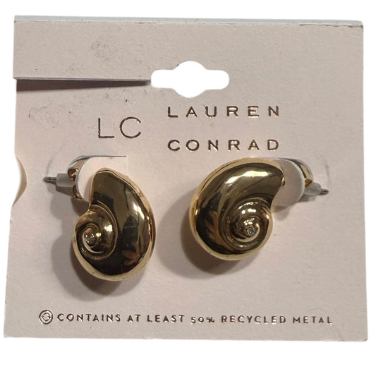 LC LAUREN CONRAD GOLD SHELL EARRINGS NEW 219 OS