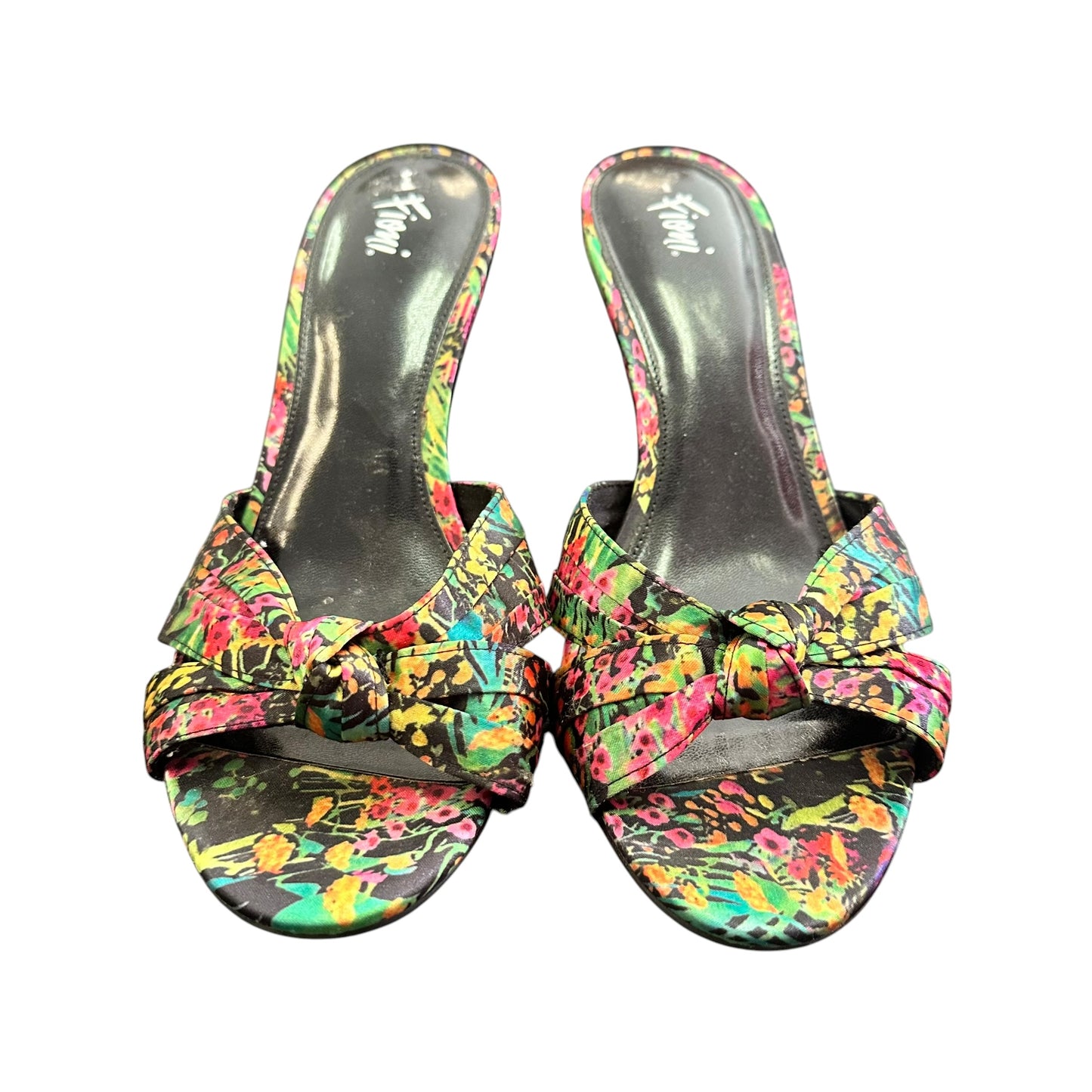 FIONI BLACK FLORAL SLIP ON HEELS 219 SZ 10