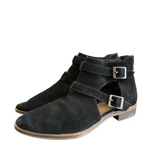 CHINESE LAUNDRY DANDIE BLACK SUEDE ANKLE BOOTIES 139 SZ 7
