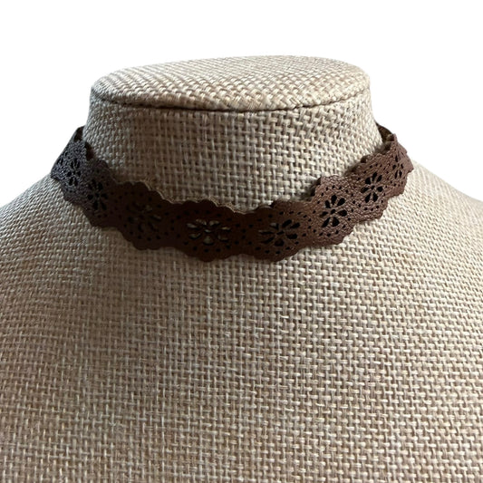 BROWN FAUX LEATHER CHOKER NECKLACE 100