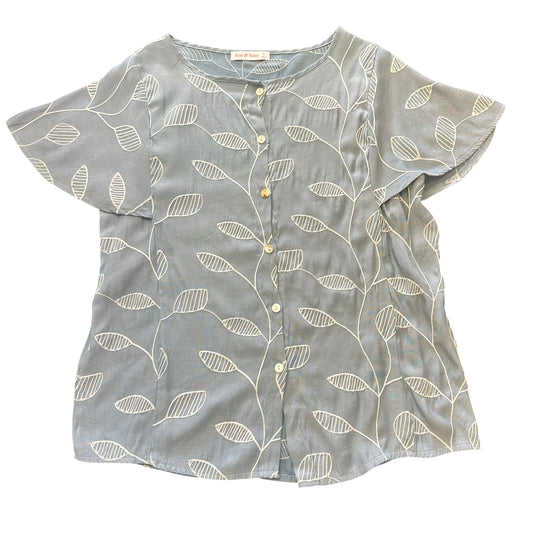 ANA & ROSE BLUE LEAF PATTERNED BUTTON DOWN BLOUSE 100 MEDIUM