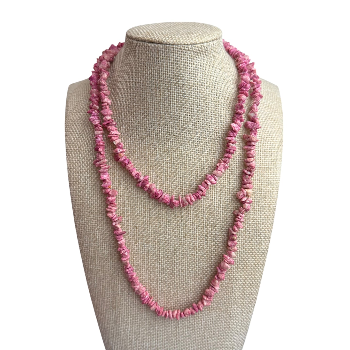 LONG PINK CHIP NECKLACE