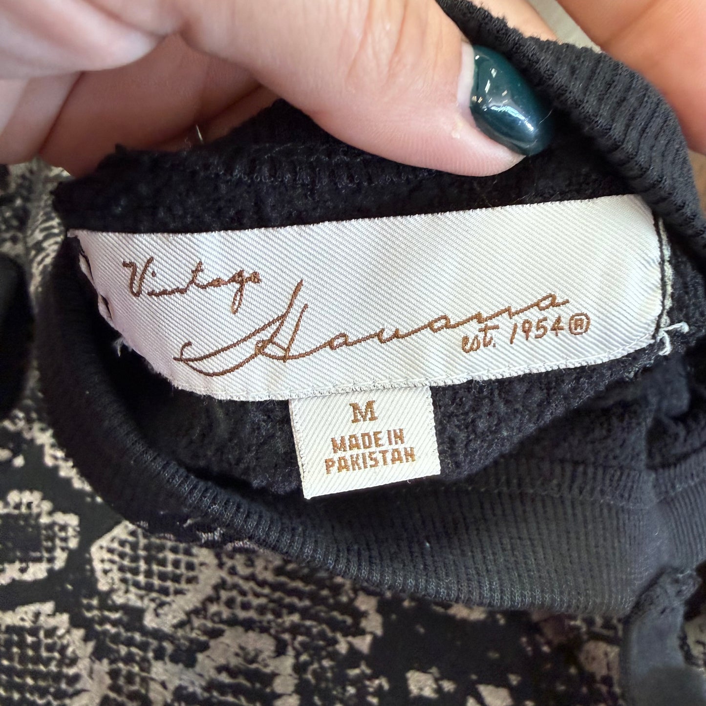 VINTAGE HAVANA COLD SHOULDER SNAKESKIN SWEATER 100 MEDIUM