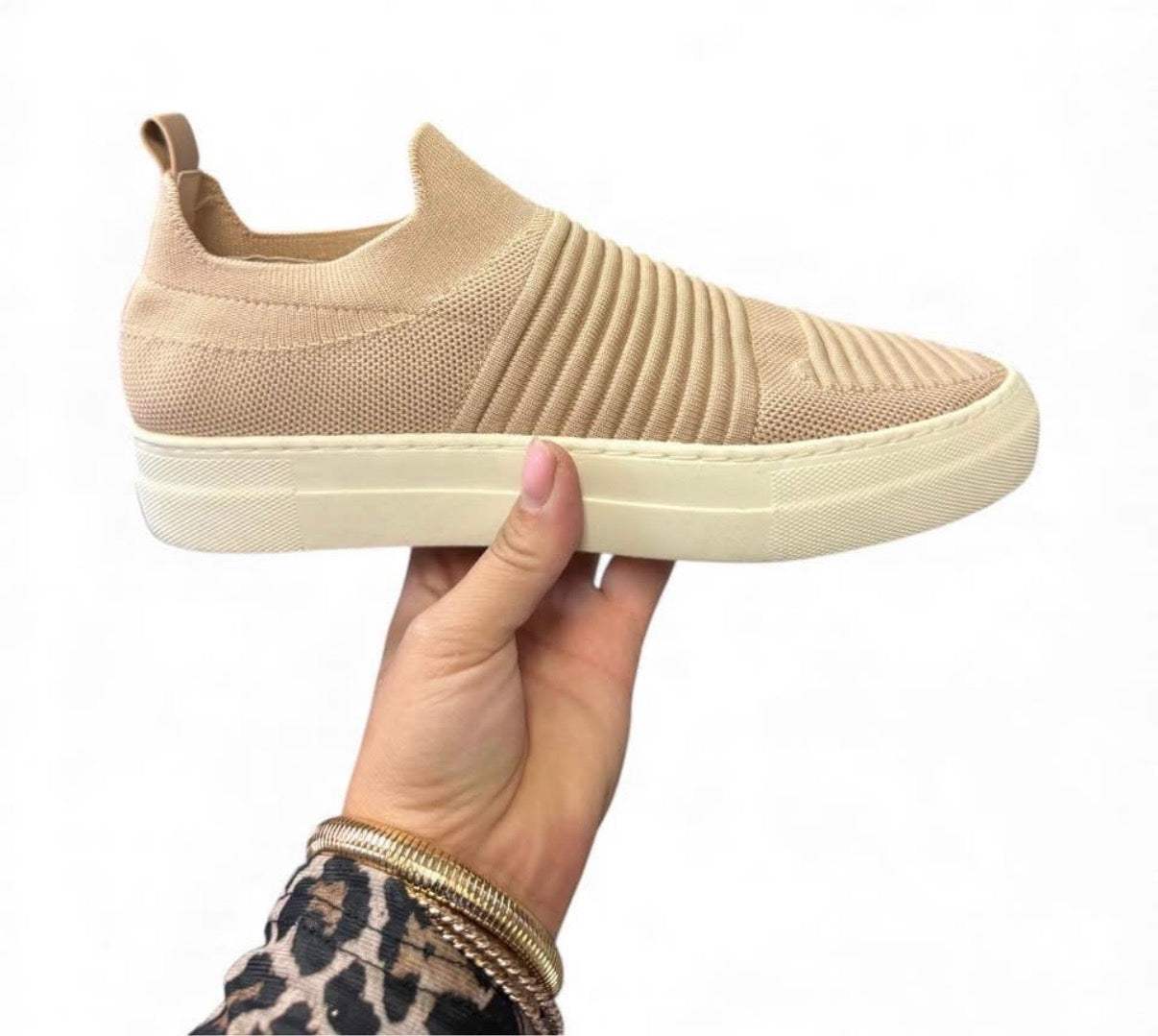 MADDEN GIRL BRYTNEY FABRIC SLIP ON SNEAKER LIGHT PINK 36 SZ 9