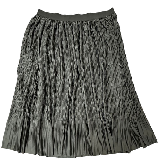 TORRID BLACK PLEATED PULL ON SKIRT 227 3X