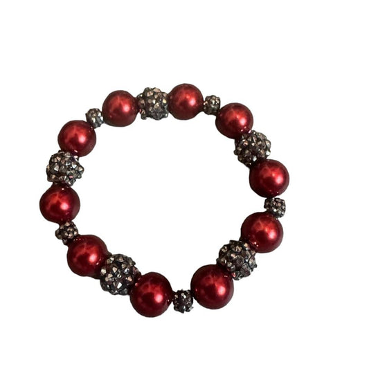 FAUX MAROON PEARLS AND GRAY BEADED BRACELET